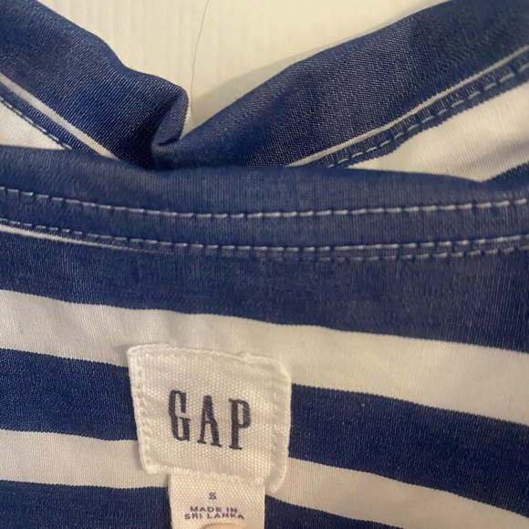 GAP classic fitted  boyfriend shirt - Picture 3 of 3